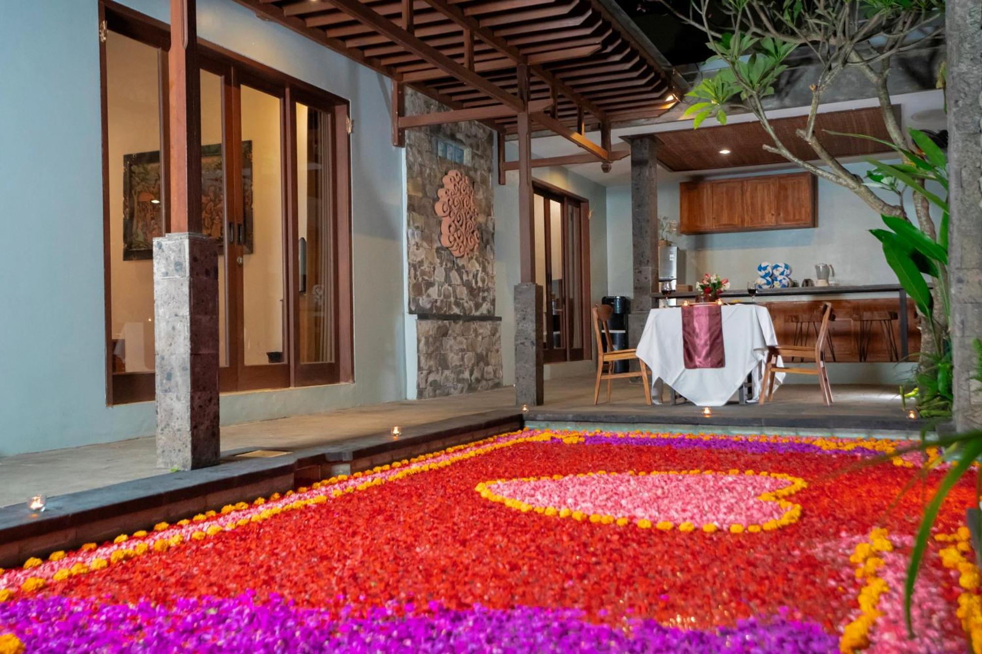 Kusuma Living And Villa Seminyak Экстерьер фото