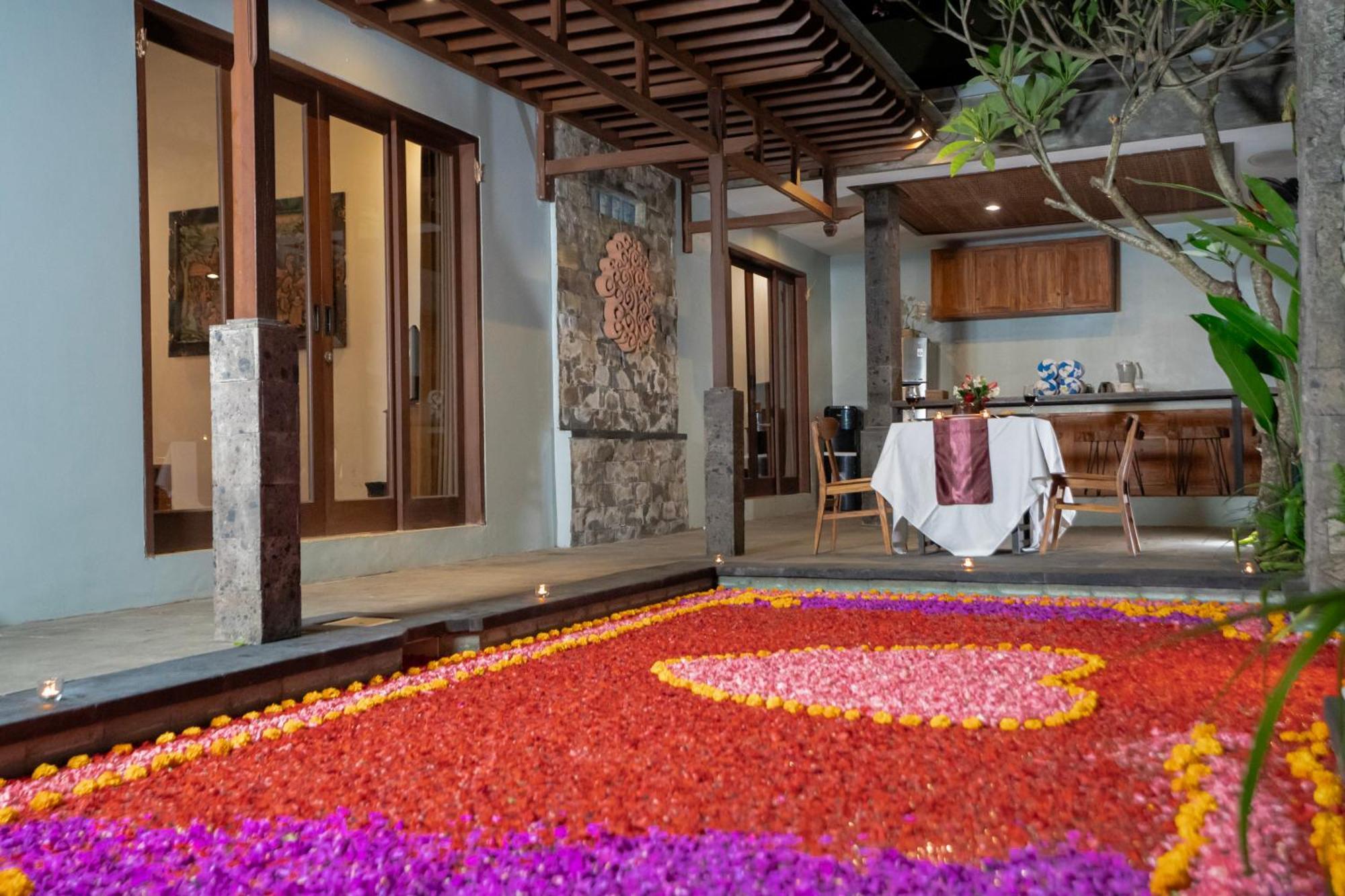 Kusuma Living And Villa Seminyak Экстерьер фото
